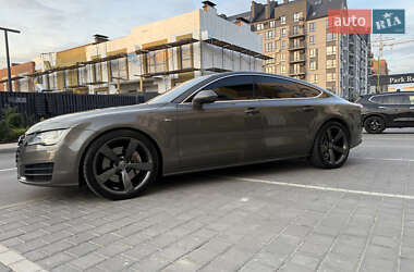 Лифтбек Audi A7 Sportback 2011 в 