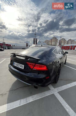 Лифтбек Audi A7 Sportback 2013 в 