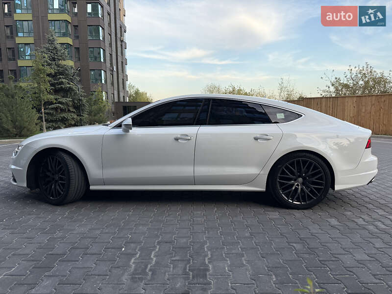 Лифтбек Audi A7 Sportback 2015 в Киеве