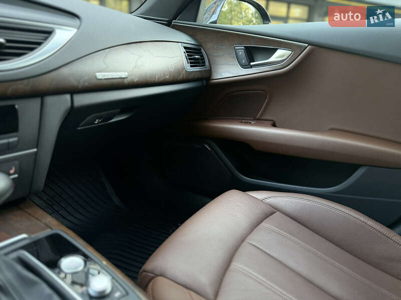 Ліфтбек Audi A7 Sportback 2015 в Новояворівську фото 26 Ліфтбек Audi A7 Sportback 2015 в Новояворівську