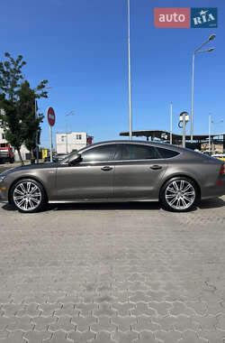 Лифтбек Audi A7 Sportback 2013 в 