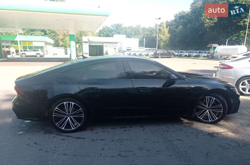 Лифтбек Audi A7 Sportback 2018 в Киеве