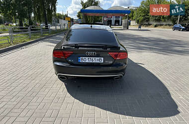 Лифтбек Audi A7 Sportback 2012 в 