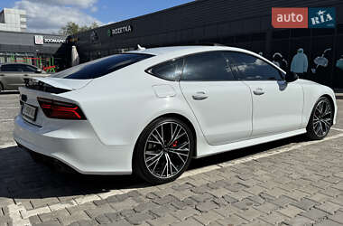 Лифтбек Audi A7 Sportback 2017 в 