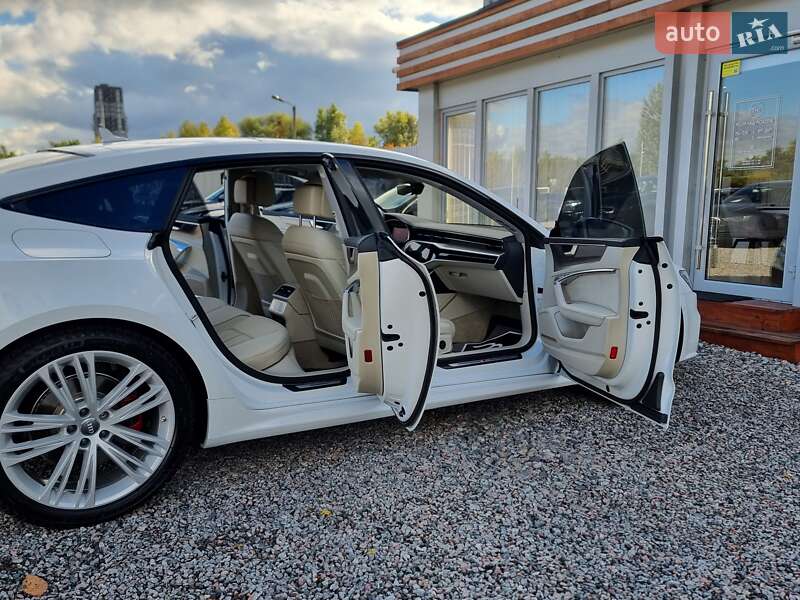 Лифтбек Audi A7 Sportback 2018 в Киеве