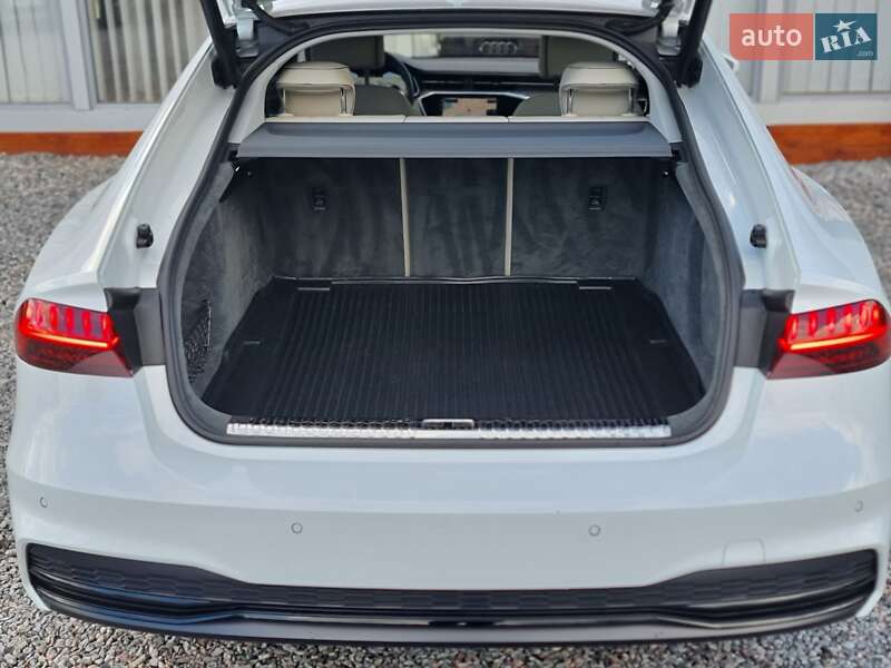 Лифтбек Audi A7 Sportback 2018 в Киеве