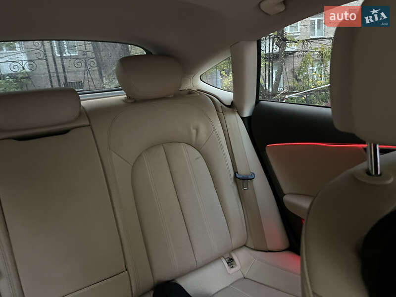 Лифтбек Audi A7 Sportback 2013 в Киеве