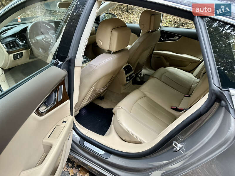 Ліфтбек Audi A7 Sportback 2012 в Києві фото 20 Ліфтбек Audi A7 Sportback 2012 в Києві