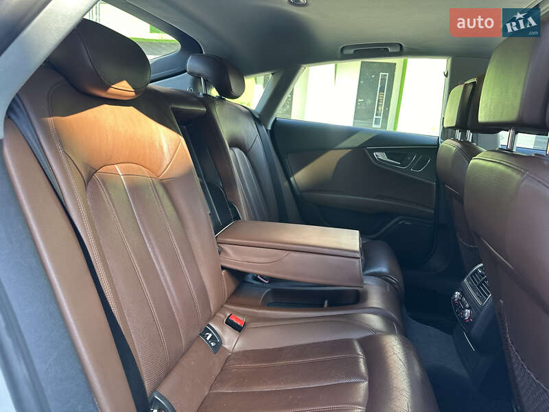 Ліфтбек Audi A7 Sportback 2011 в Тернополі фото 44 Ліфтбек Audi A7 Sportback 2011 в Тернополі