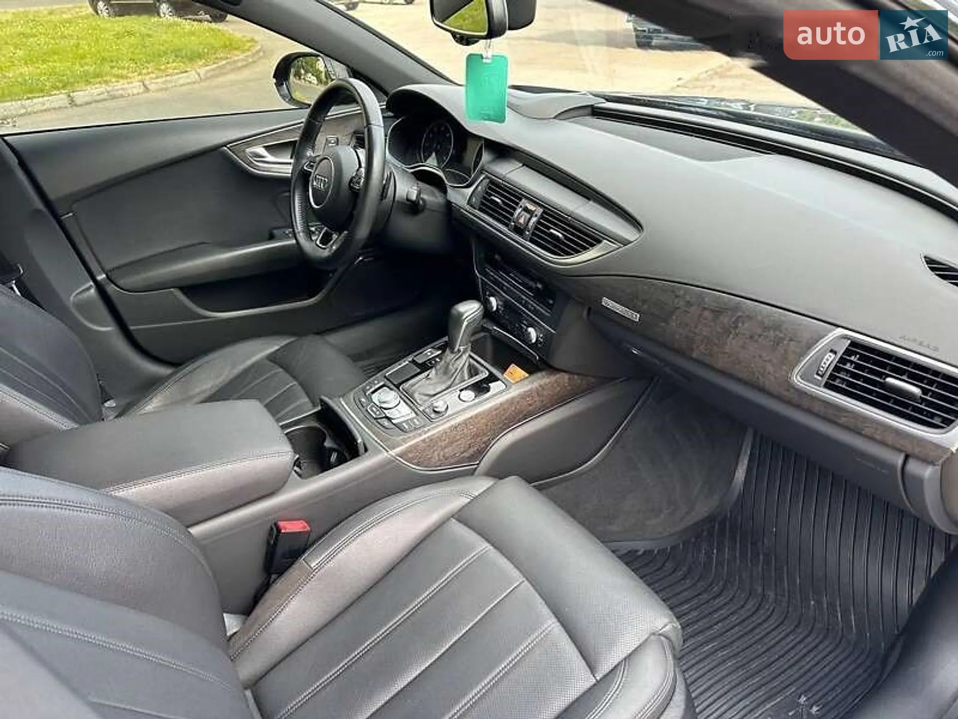 Audi A7 Sportback 2017 VIN WAU23AFC3JN008523 фото оголошення 2 з 5