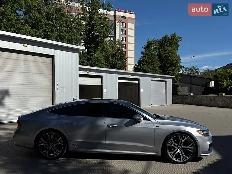 Audi A7 Sportback 2019 VIN WAUV2AF26KN090448 фото оголошення 4 з 71
