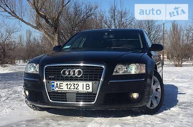 Седан Audi A8 2004 в Днепре