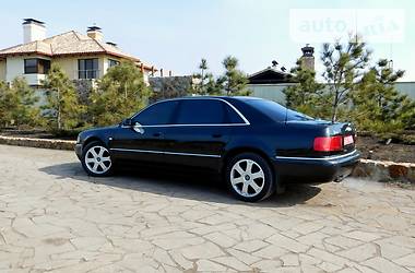 Седан Audi A8 2000 в Запорожье