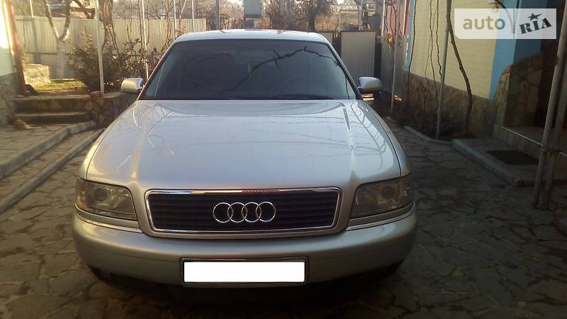 Седан Audi A8 2001 в Мукачево