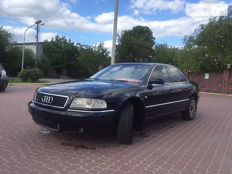 Седан Audi A8 1999 в Ровно