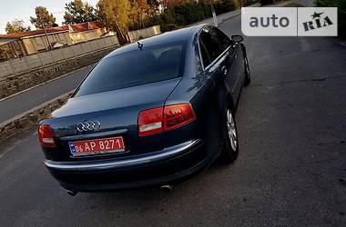 Седан Audi A8 2005 в Малине