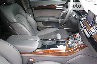 Седан Audi A8 2014 в Киеве