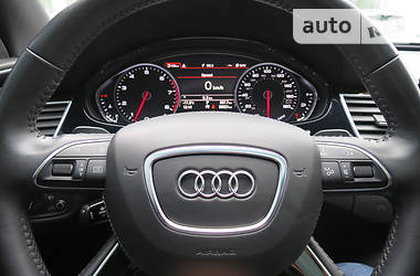 Седан Audi A8 2014 в Киеве