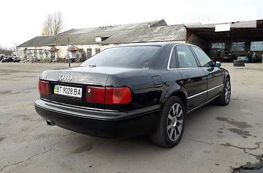 Седан Audi A8 1996 в Херсоне