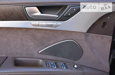 Седан Audi A8 2012 в Одессе