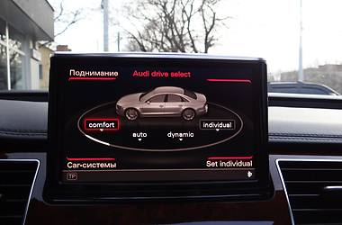 Седан Audi A8 2011 в Одесі