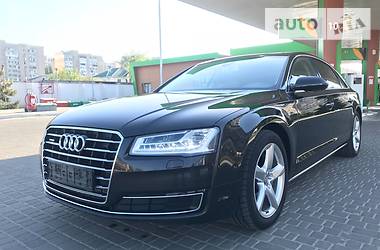 Седан Audi A8 2016 в Одесі