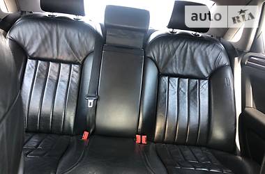 Седан Audi A8 2005 в Краснограді