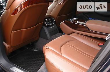 Седан Audi A8 2016 в 