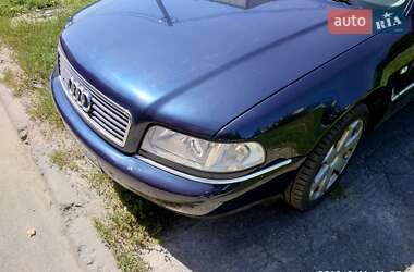 Седан Audi A8 1999 в Киеве