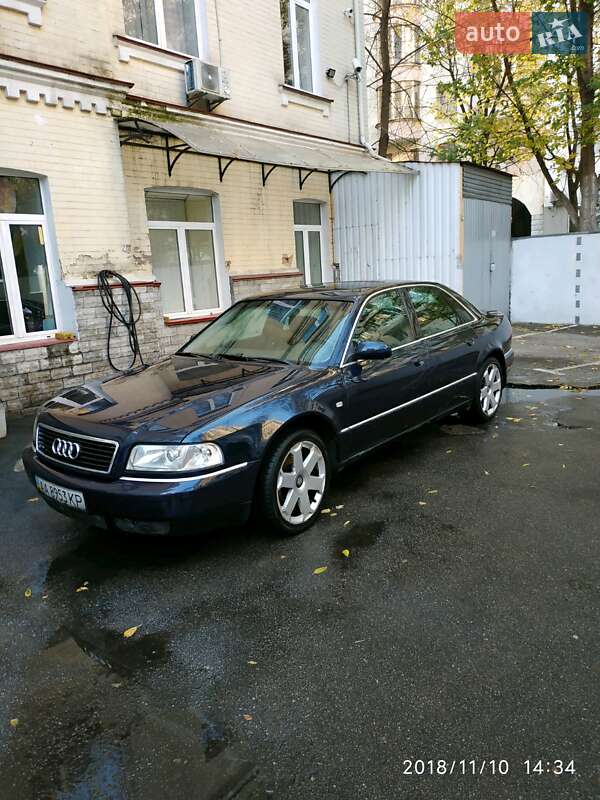 Седан Audi A8 1999 в Києві