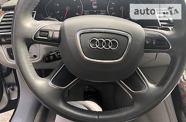 Седан Audi A8 2011 в Ровно