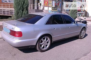 Седан Audi A8 1995 в Дружковке