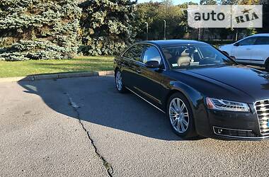 Седан Audi A8 2016 в 