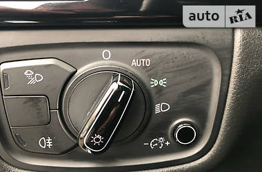 Седан Audi A8 2011 в 