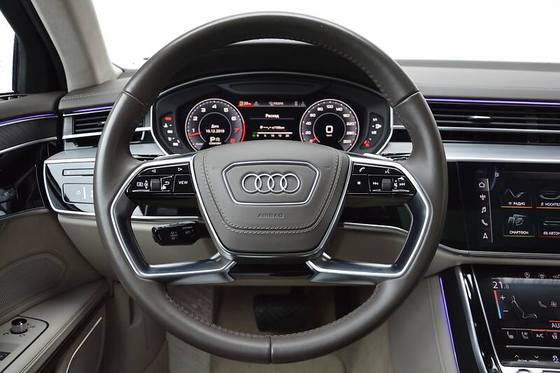 Седан Audi A8 2017 в Києві