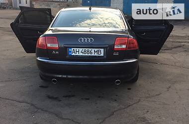 Седан Audi A8 2004 в Славянске