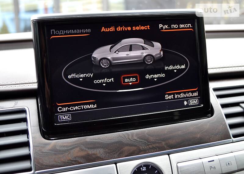 Седан Audi A8 2012 в Одесі