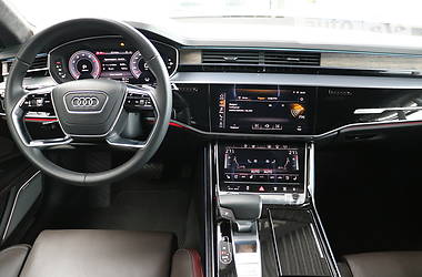 Седан Audi A8 2017 в Днепре