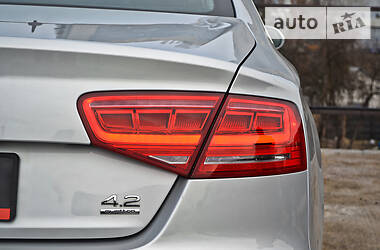 Седан Audi A8 2011 в Киеве