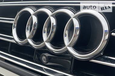 Седан Audi A8 2013 в 
