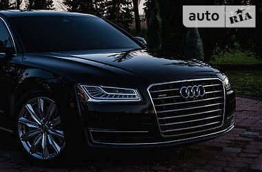 Седан Audi A8 2016 в 
