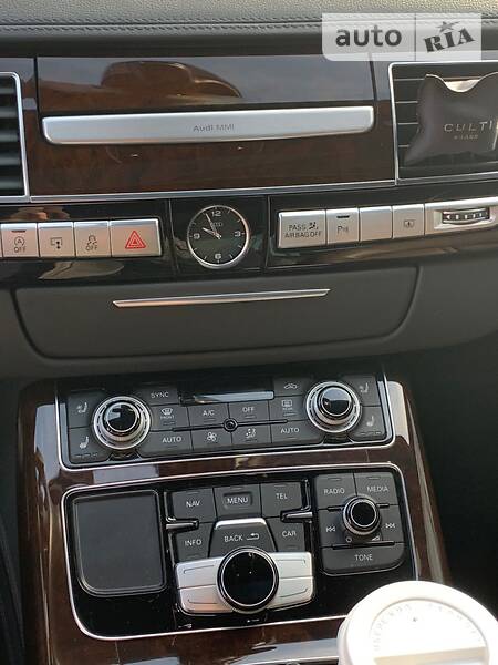 Седан Audi A8 2014 в Києві