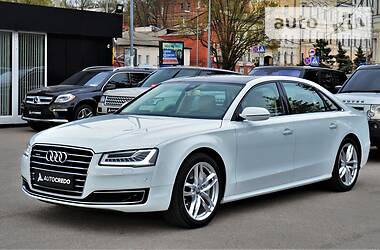 Седан Audi A8 2017 в 