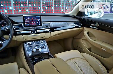Седан Audi A8 2017 в 