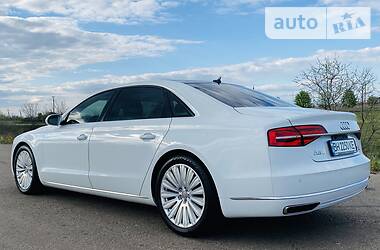 Седан Audi A8 2015 в Одессе