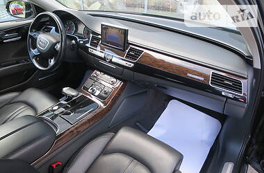 Седан Audi A8 2012 в Киеве