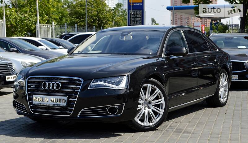 Седан Audi A8 2012 в Одесі