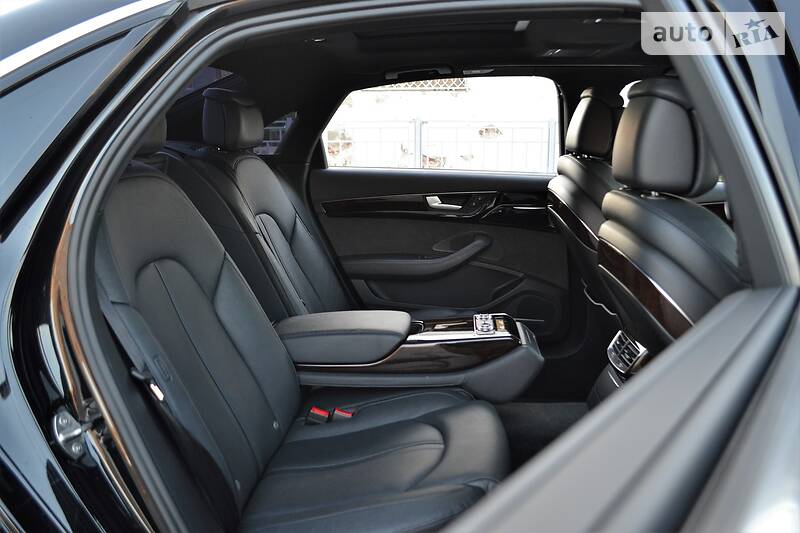 Седан Audi A8 2016 в Харькове