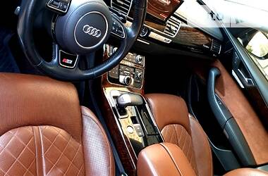 Седан Audi A8 2010 в Киеве