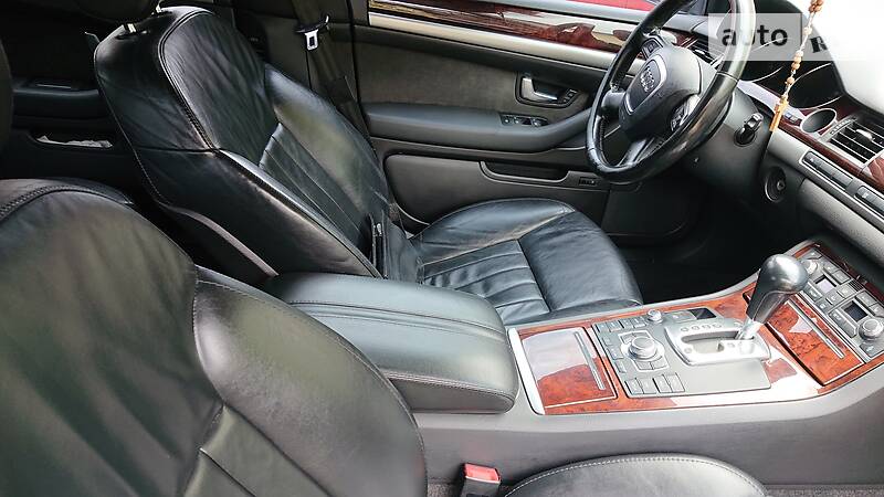 Седан Audi A8 2006 в Киеве